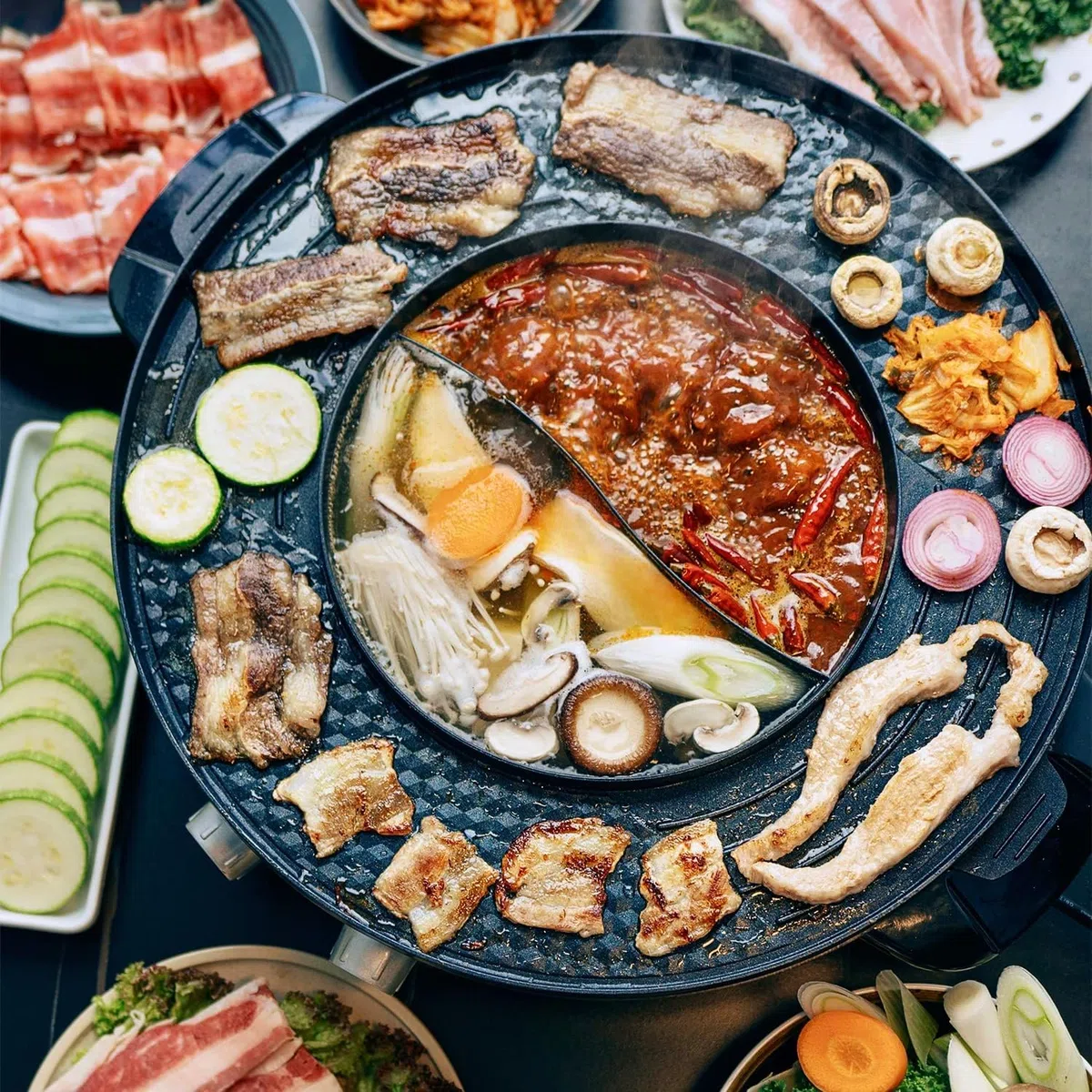 Food Party Hot Pot und Tischgrill Elektrisch Hotpot Topf Elektrogrill 220V 2200W 2 in 1 Electric Hot Pot Indoor Korean BBQ Grill Thai Barbecue Fondue für 8 Personen (Abnehmbarer Hotpot Grill 2.0)