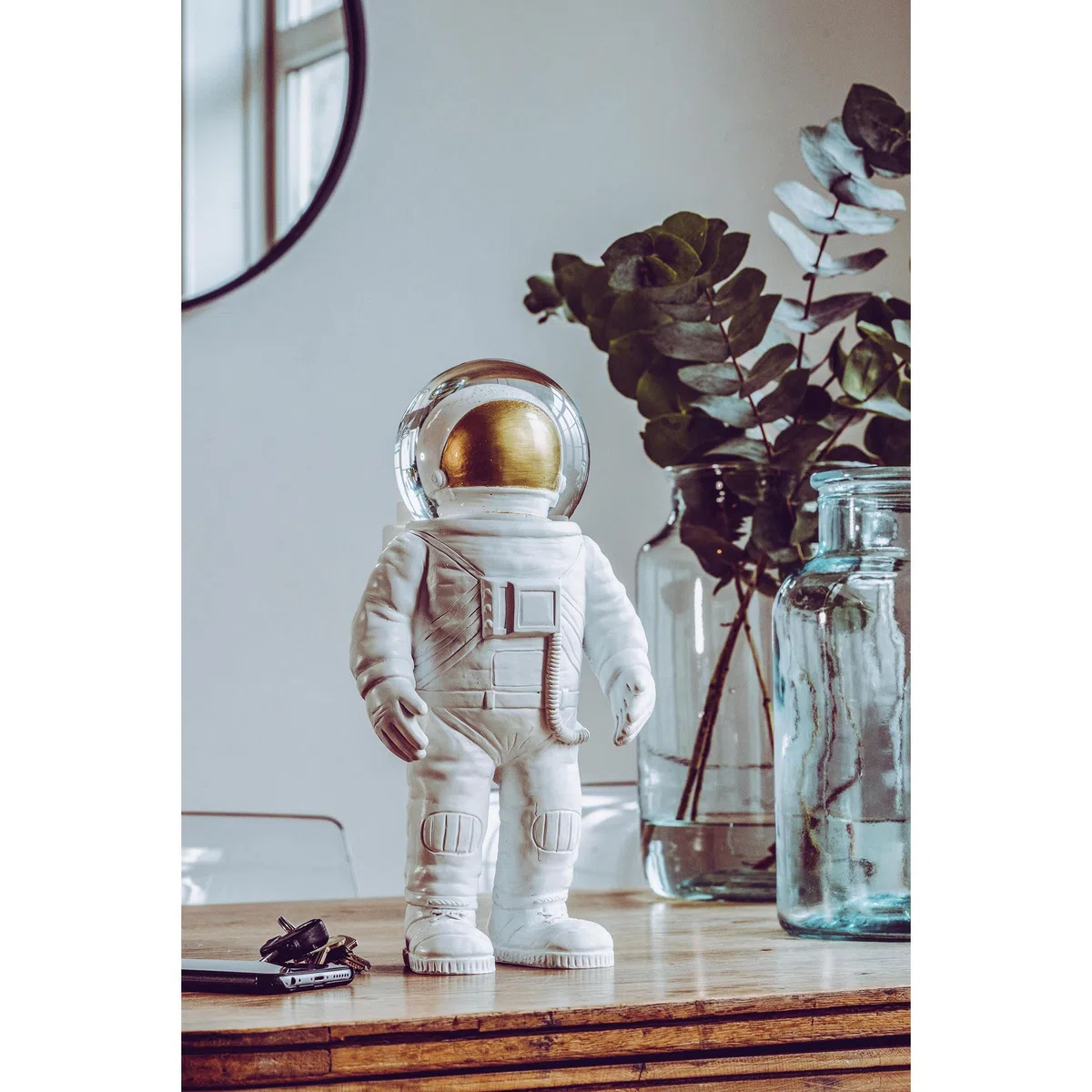 The Astronaut White
