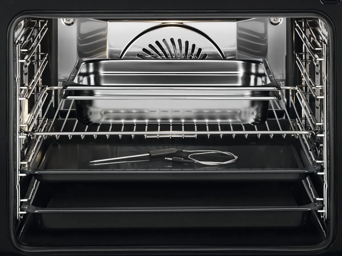 AEG BSK792280M Dampfbackofen Serie 9000 SteamPro SousVide Edelstahl mit Antifingerprint, A++