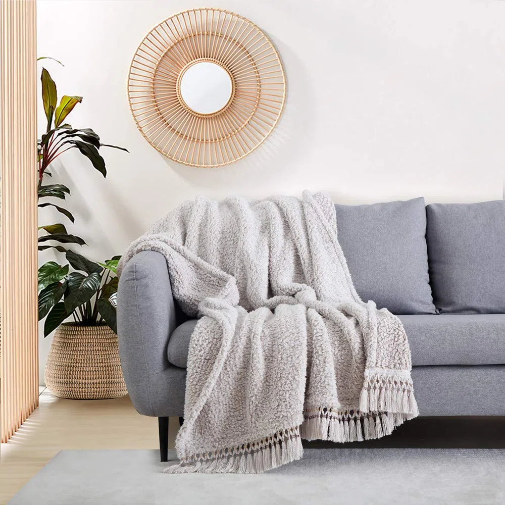 Ultra weiche, gemütliche Sherpa-Überwurfdecke, leicht, warm, dekorative Überwurfdecke mit Quaste, 2 Farbtöne, Ombre Dusty Brown Muster, wendbare Decke im Boho-Stil, für Sofa, Reisen, 152 x 203 cm