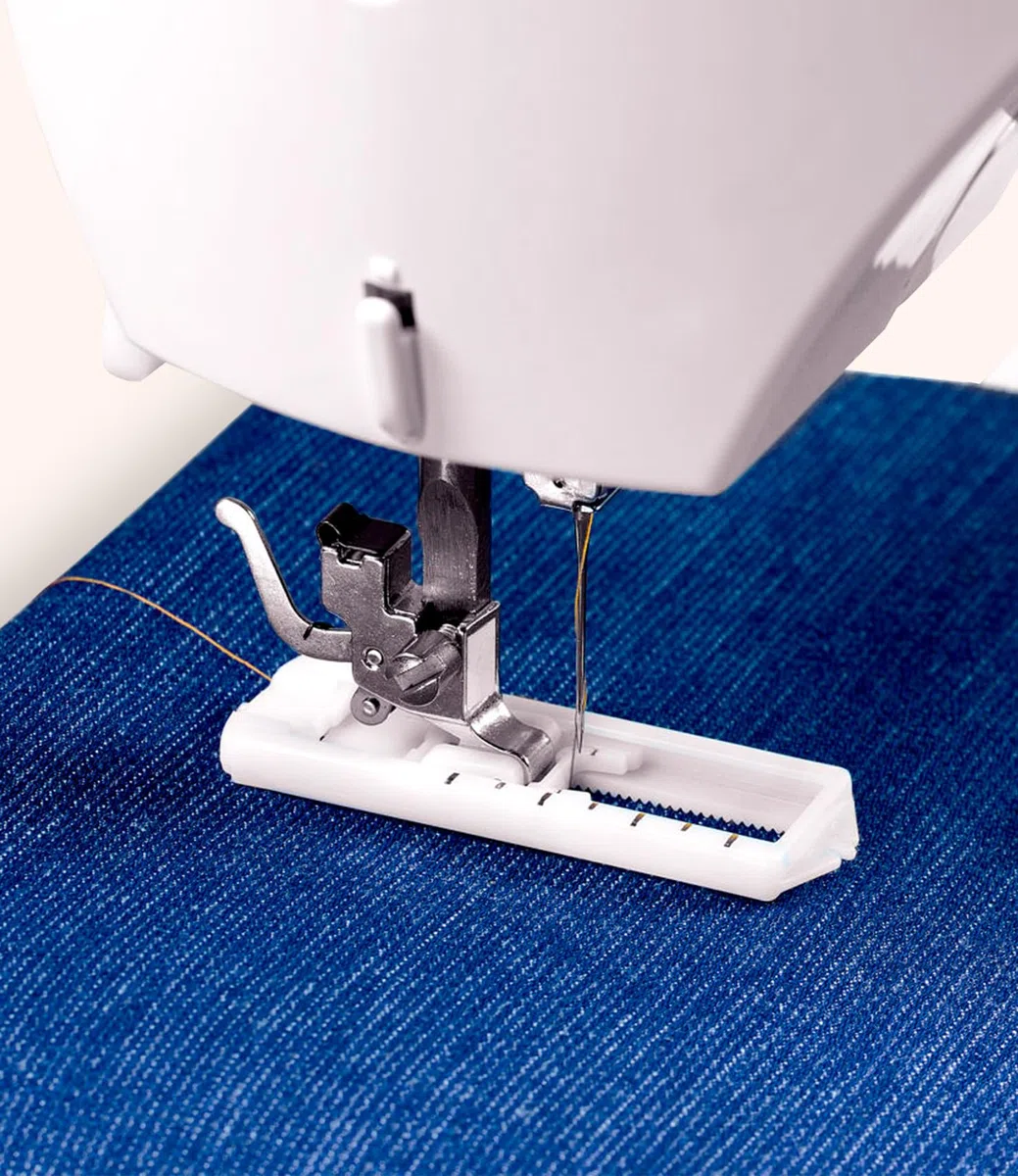 Singer Tradition 2250, Edelstahl, Weiß, 43 x 22 x 35,2 cm 6 Kg