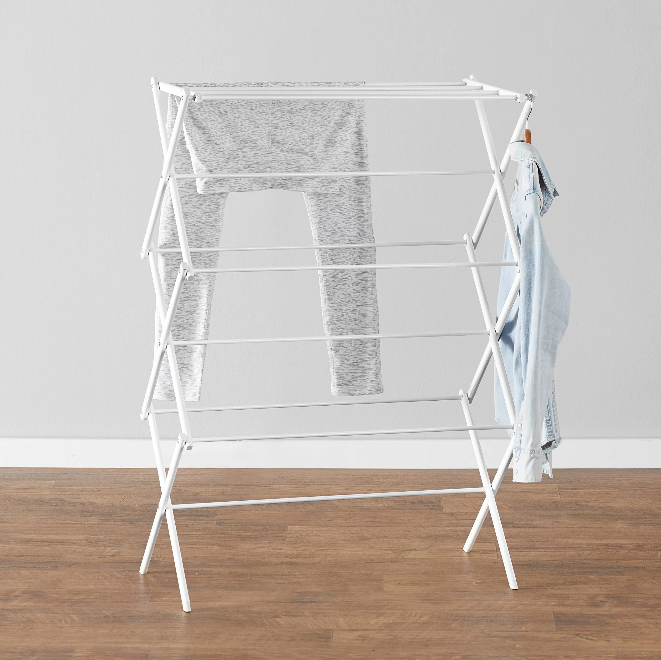 Amazon Basics Klappbarer Wäscheständer 14.5" D x 29.5" W x 41.8" H Weiß