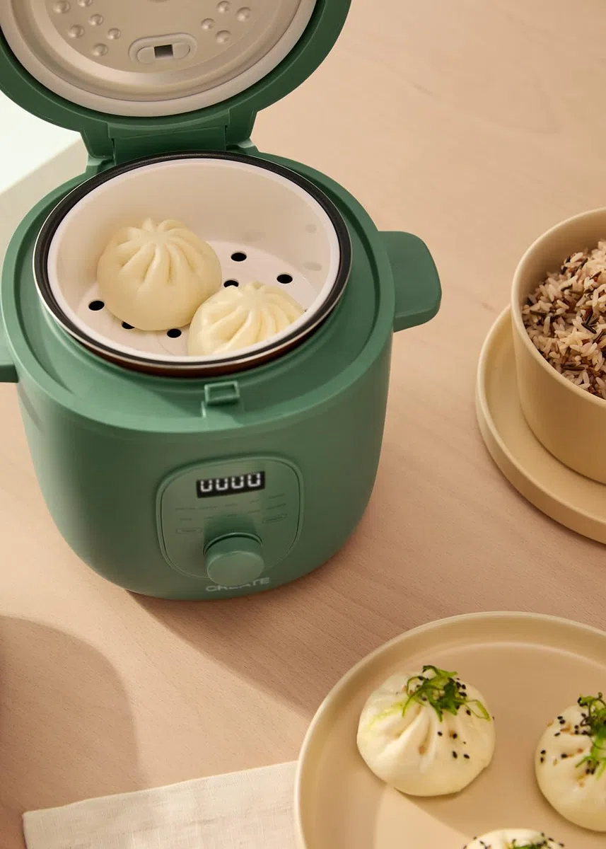 CREATE/RICE COOKER/Multifunktioneller Elektrischer Reiskocher 1.2L Salbeigrün/Programmierbar bis zu 24h, mit Dämpfeinsatz, bereitet Kuchen, Aufläufe oder Suppen zu, Warmhaltefunktion, 300W