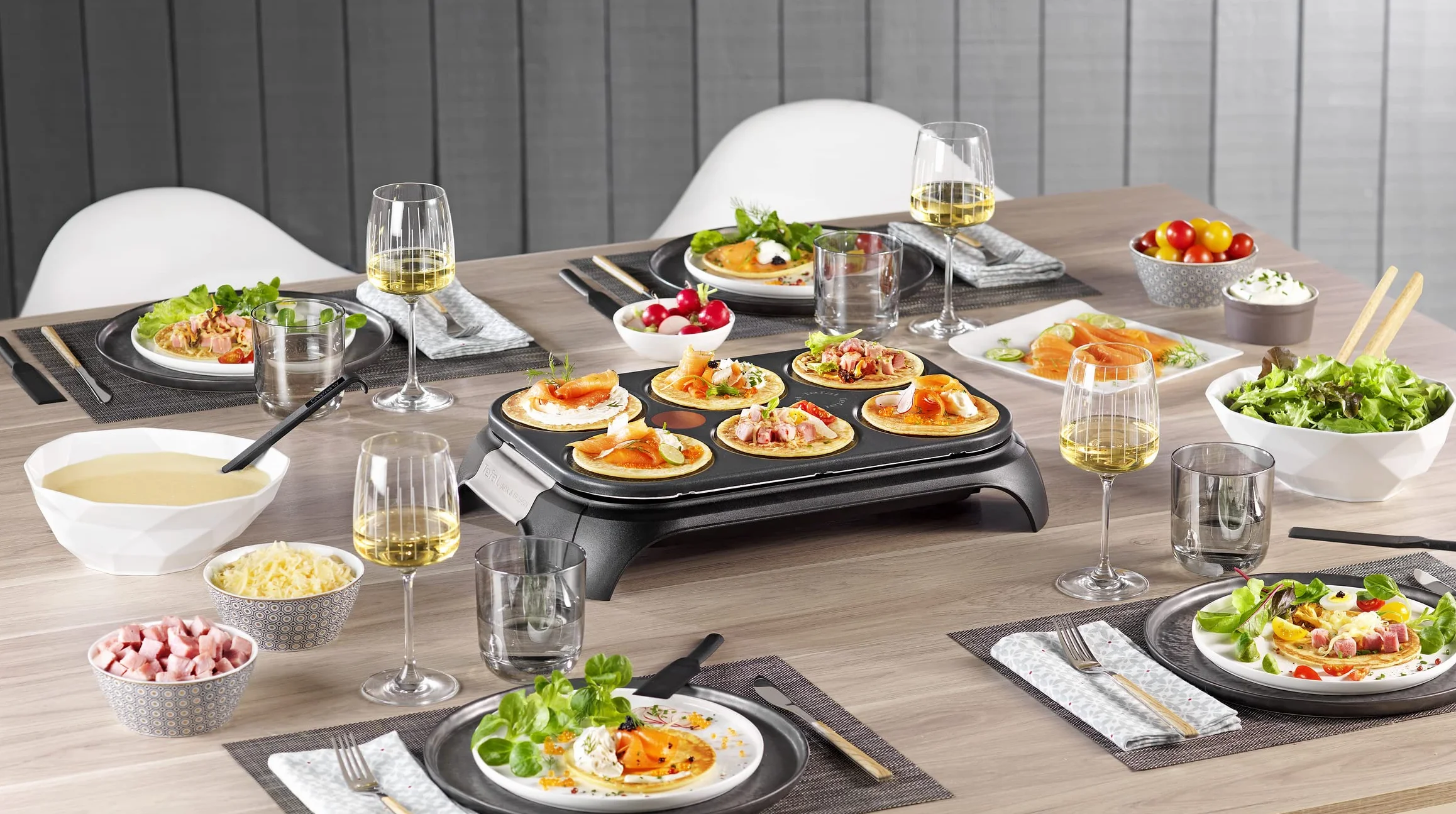 Tefal Crep Party Edelstahl & Design PY558813 - Pfannkuchen- und Antihaftbeschichtung aus Edelstahl mit einer Kapazität für 6 Pfannkuchen, Pfannkuchen oder Pfannkuch, Schwarz / Edelstahl
