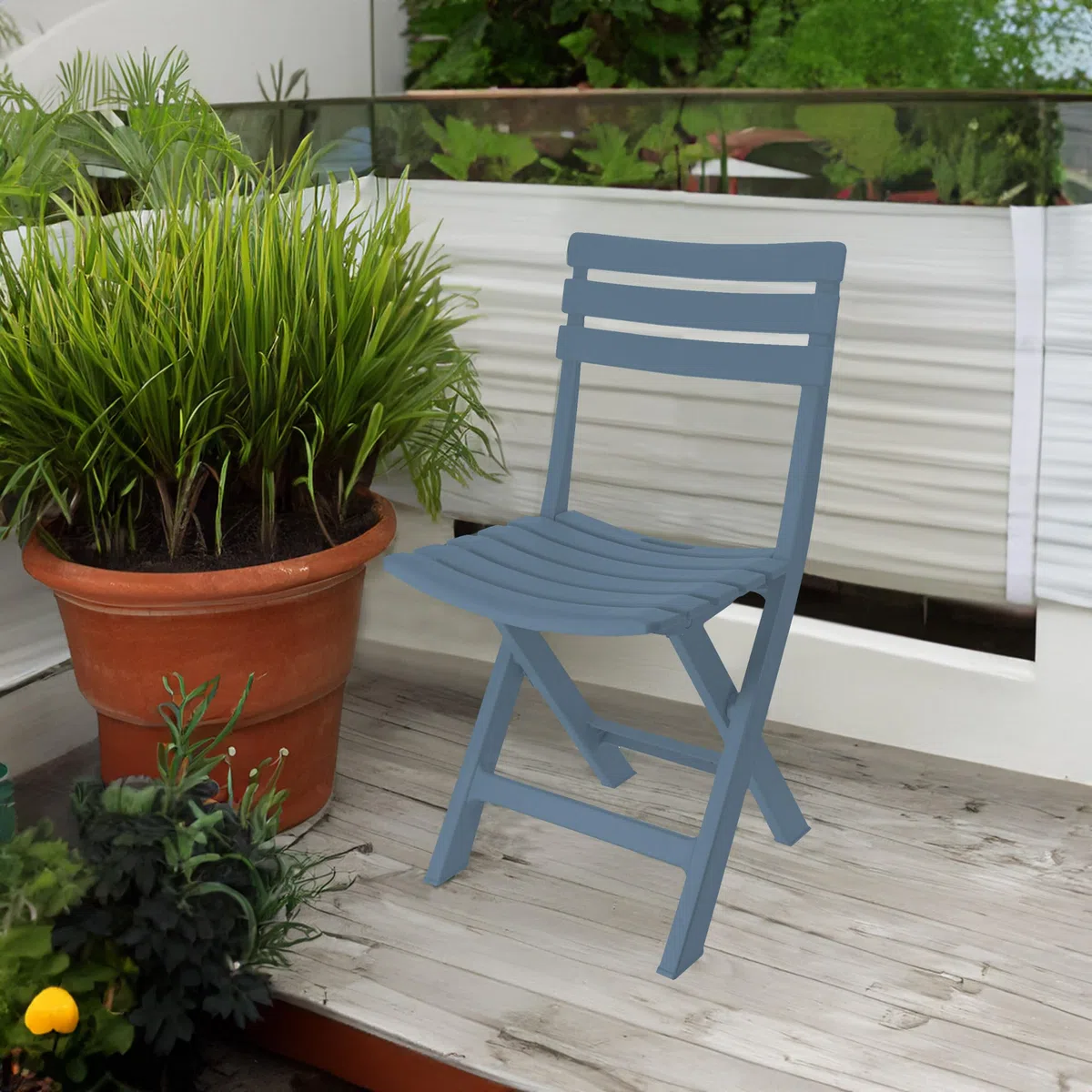 Spetebo Kunststoff Klappstuhl 80 x 45 cm - hellblau - Garten und Balkon Bistrostuhl klappbar - Gartenstuhl Campingstuhl Outdoor Faltstuhl für Garten Balkon Terrasse