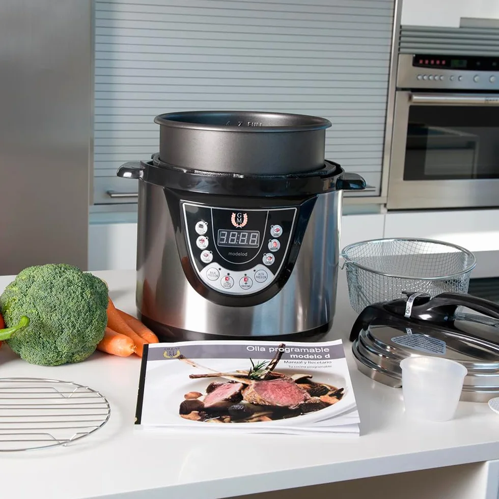 Cecotec Programmierbarer Kocher Modell D mit Brat- und Sprachfunktion. 24 Std. Schnellkochtopf mit 6 Liter Fassungvermögen, 9 Kochmenüs und 2 Druckstufen, Ideal für 12 Personen