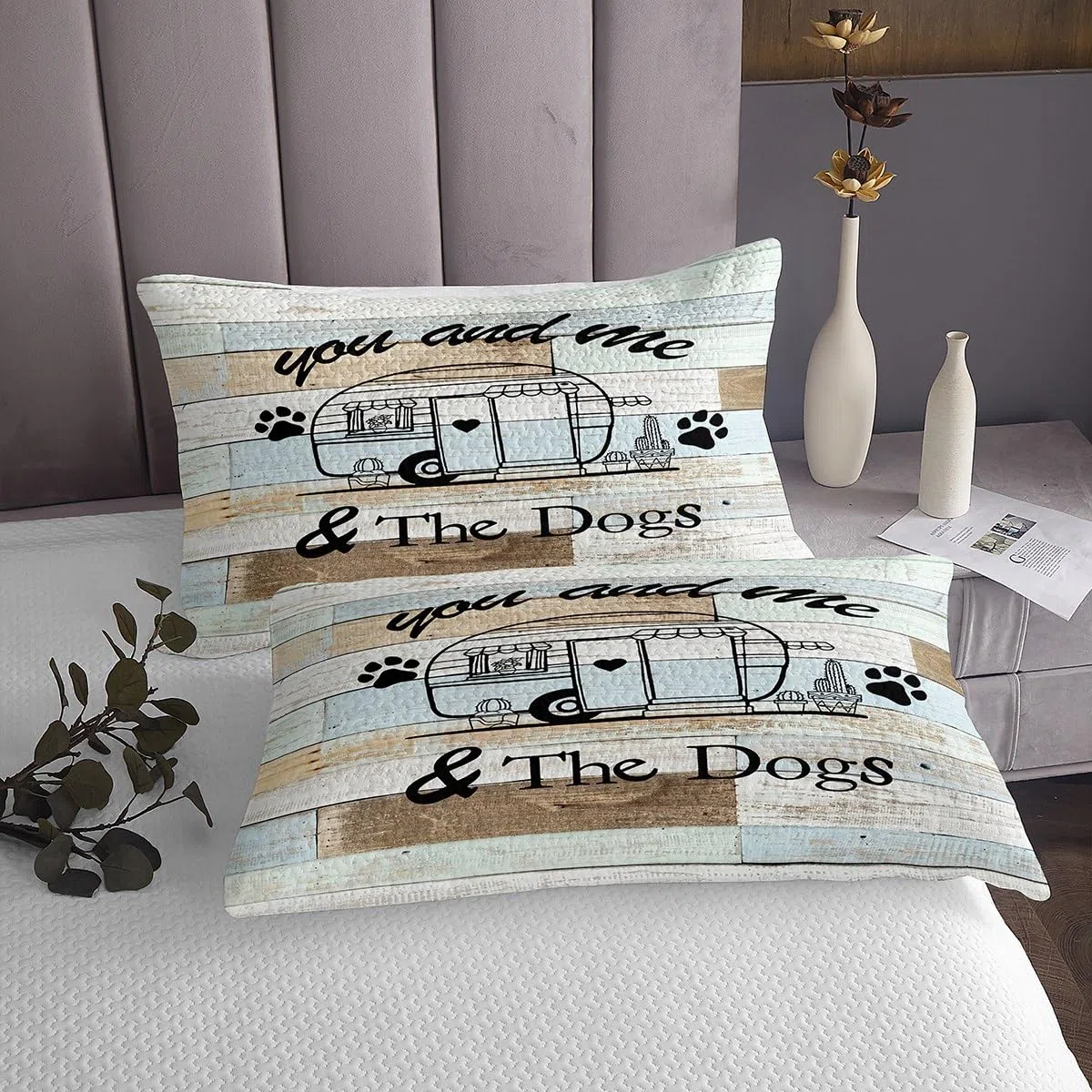 Glückliche Camping Bettdecke S Größe,Camper RV Anhänger Dekor Coverlet Kinder Mädchen Erwachsene,hölzerne Plank Hund Pfoten Nette Gesteppte Abdeckung,rustikale Vintage Bettwäsche Quilt,1 Kissenbezug